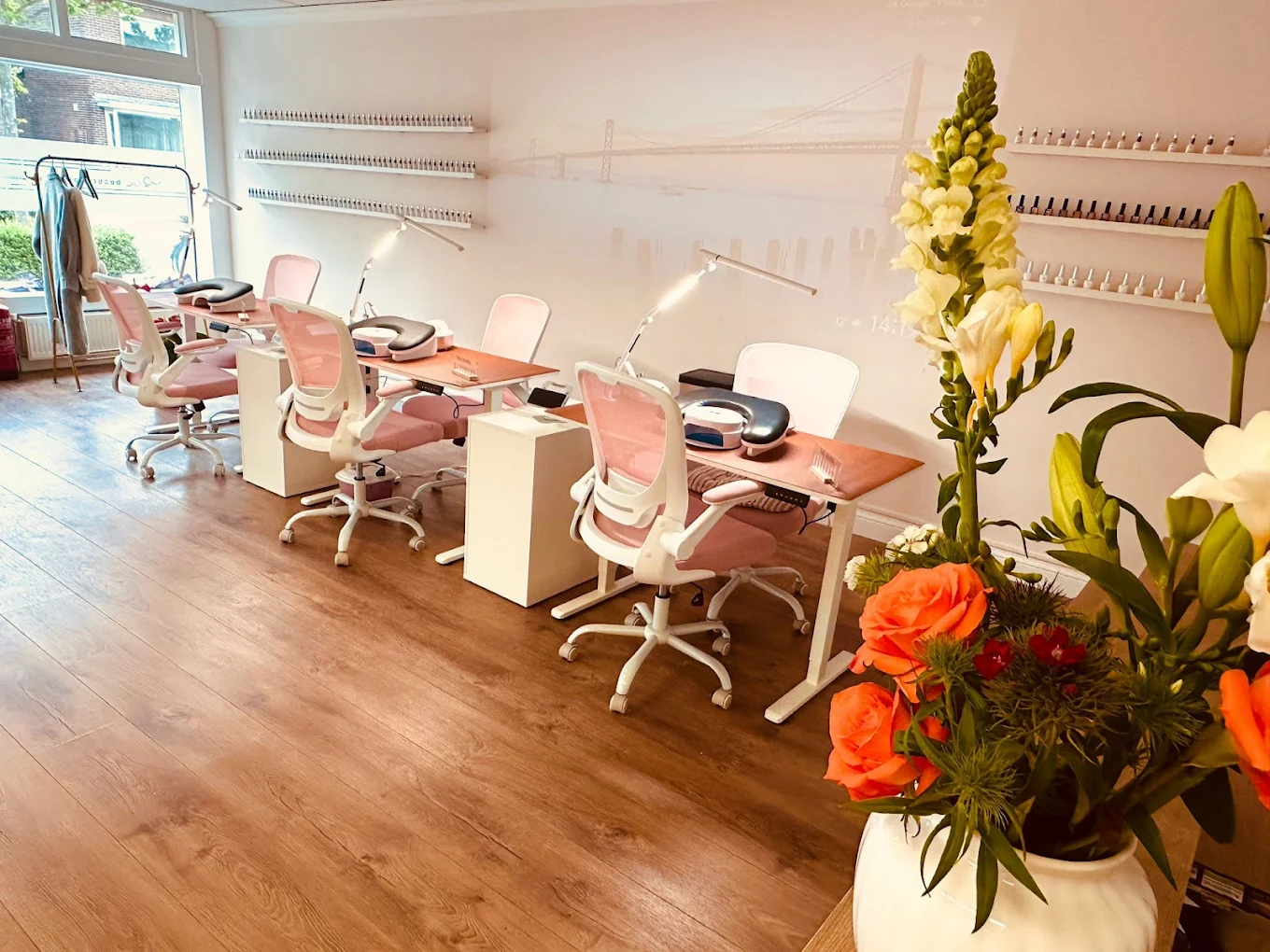 Manicure stations