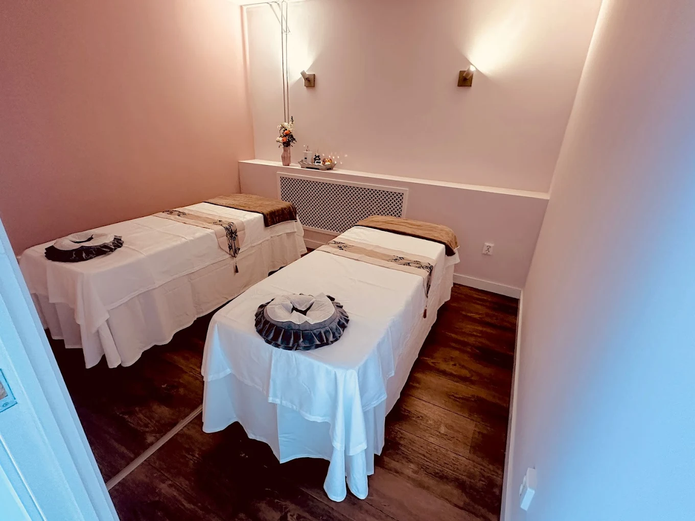 2M Beauty Salon massage room